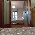 Central Romantic Quarter Apartment