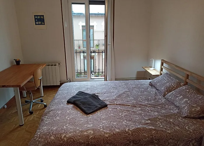 Central Romantic Quarter Apartment